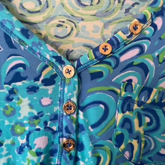 Lilly Pulitzer Pattern Henley - Picture 2 of 5